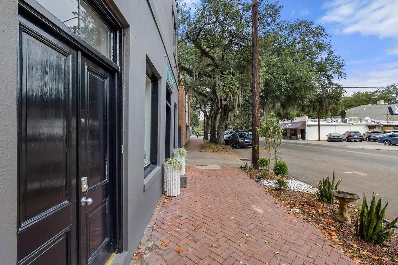 Carriage House - House On Taylor Square Apartment Savannah United States